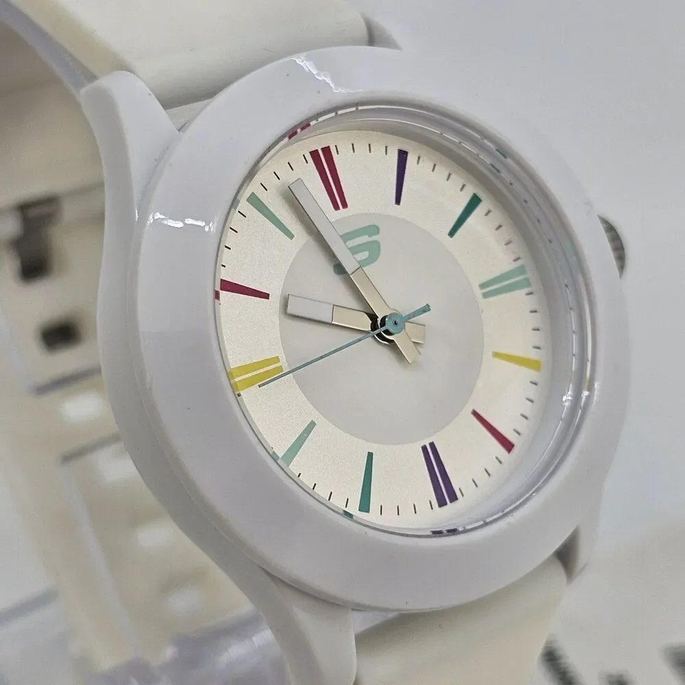 Sketchers Women's Watch‎ 40MM White Dial White Plastic Bands New Battery